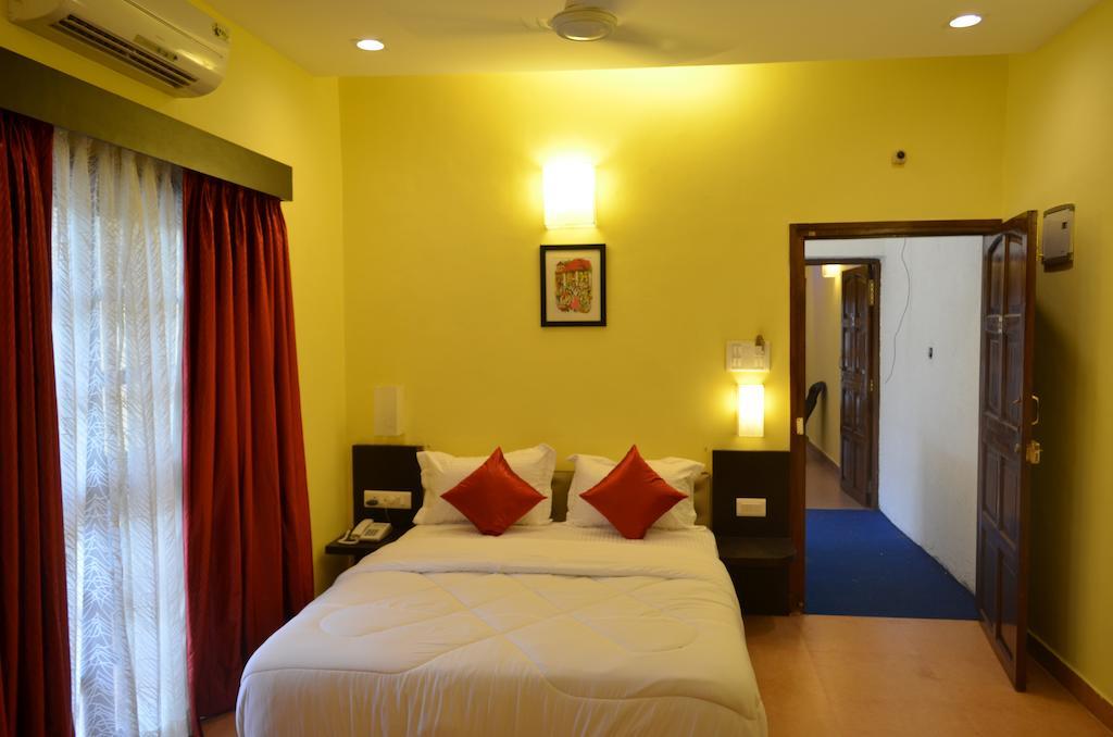 De Sai Palace Hotel Calangute Room photo