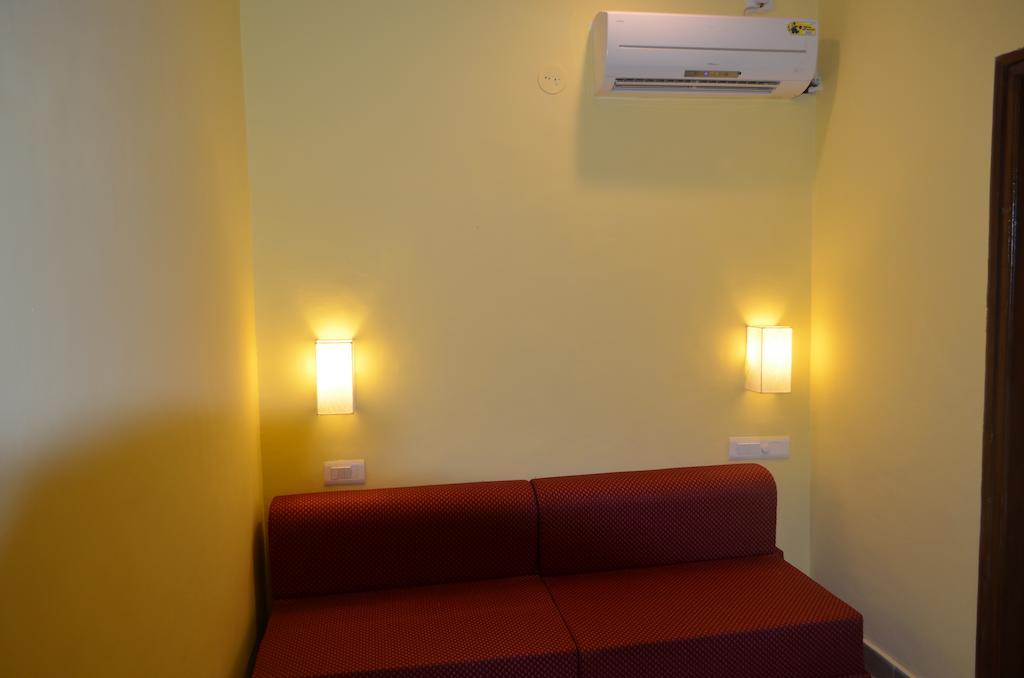De Sai Palace Calangute Room photo