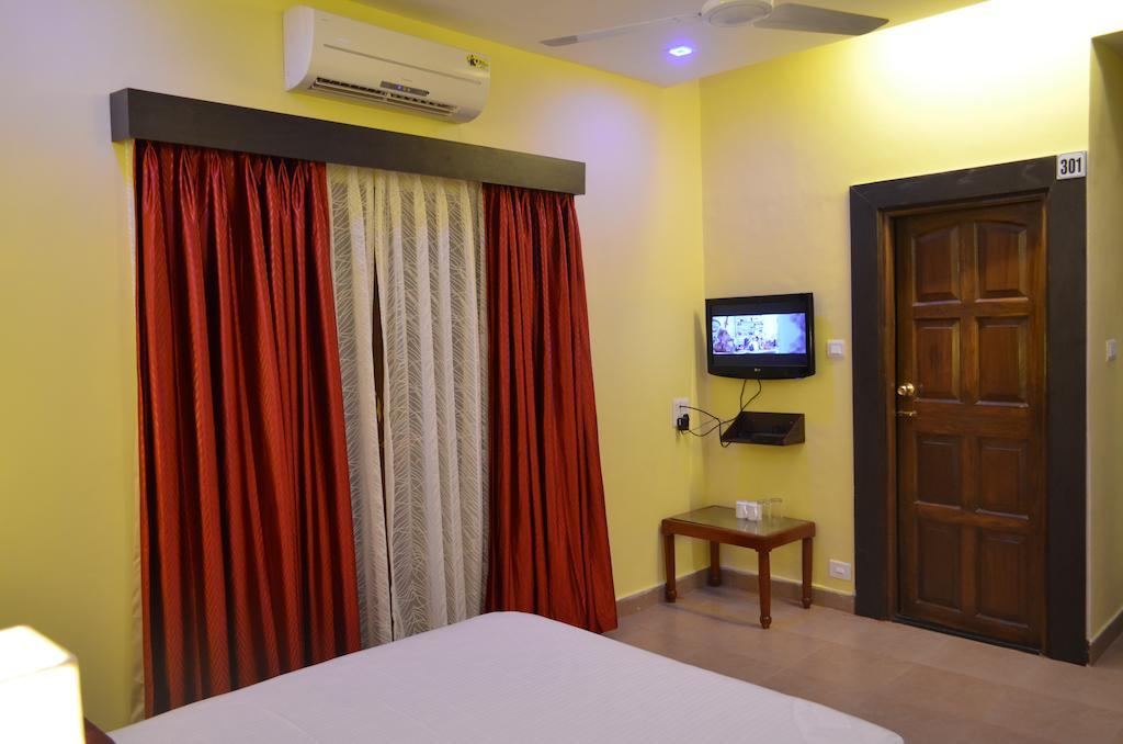 De Sai Palace Calangute Room photo
