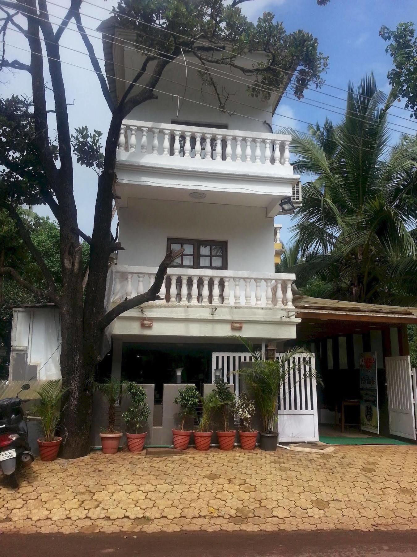 De Sai Palace Hotel Calangute Exterior photo